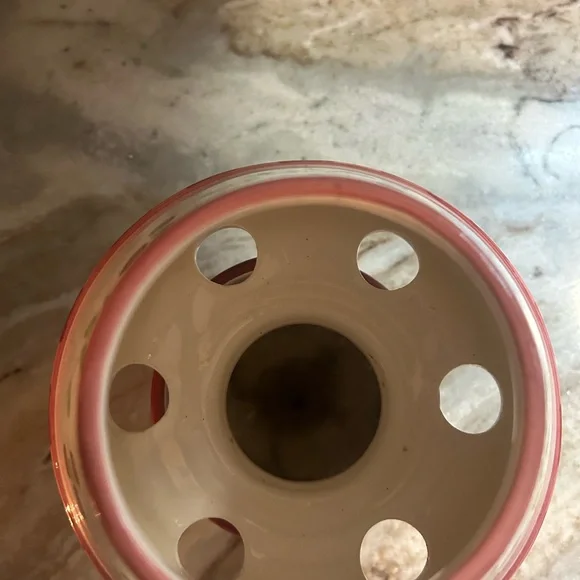 Yankee candle holder with topper. - Picture 7 of 10